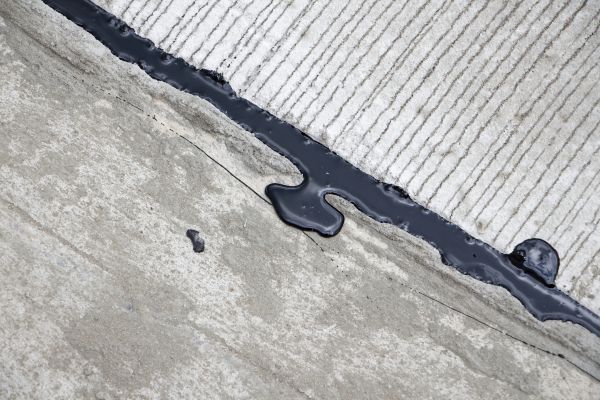 Pavement Crack Sealing in Federal Way