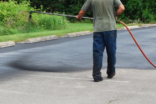 Lot Sealcoating in Federal Way