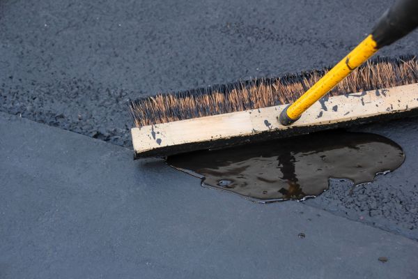 Driveway Asphalt Sealing in Federal Way